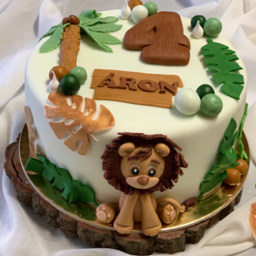 MÉSZÁROSNÉ GONDA NÓRA